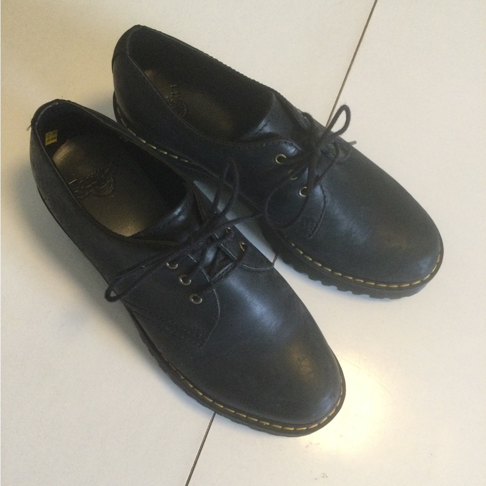 Dr. Martens Shriver Low